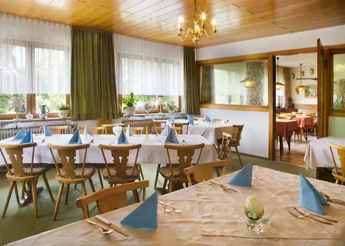 ホテル Alte Post ユーリンゲン・ビルケンドルフ